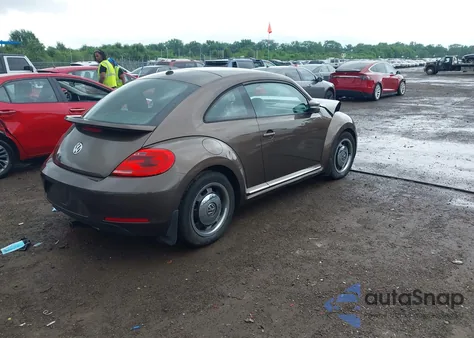 2012 Volkswagen Beetle 2.5L from USA, damaged, VIN 3VWJP7AT2CM638265